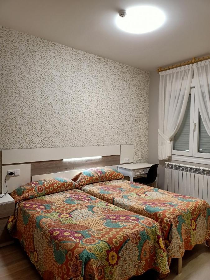 Pension Estacion 41 Logrono Bilik gambar